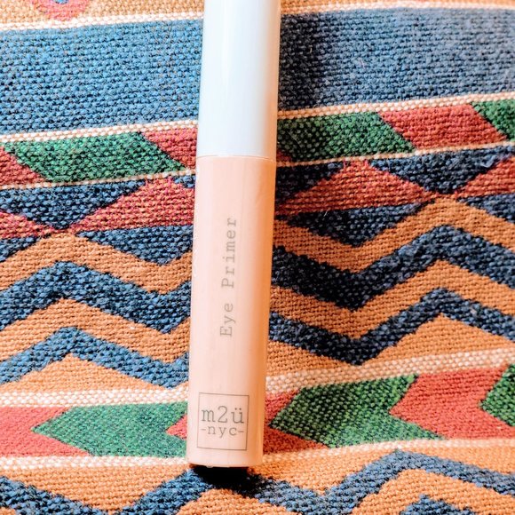 M2Ü NYC Eye Primer - Picture 3 of 7
